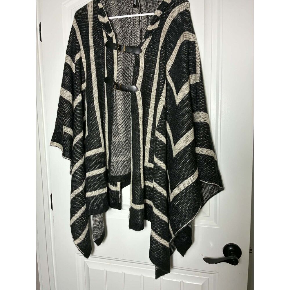 Elan Poncho Black/White Oversized Hooded-One Size Boho